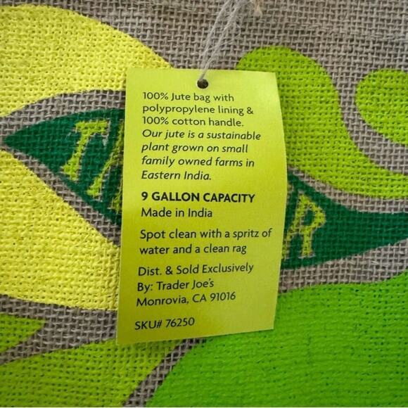4 Trader Joe's Bags Canvas Reusable Tote/Washable Paper Bag/ 2 Citrus Jute Bags - Picture 12 of 16